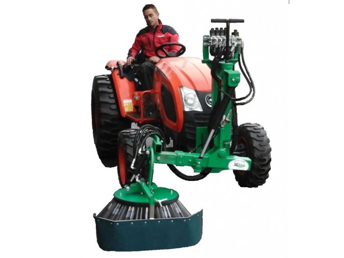 MONOBROSSE tracteur