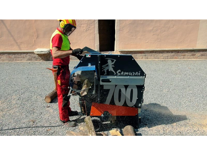 SAMURAI 700 C